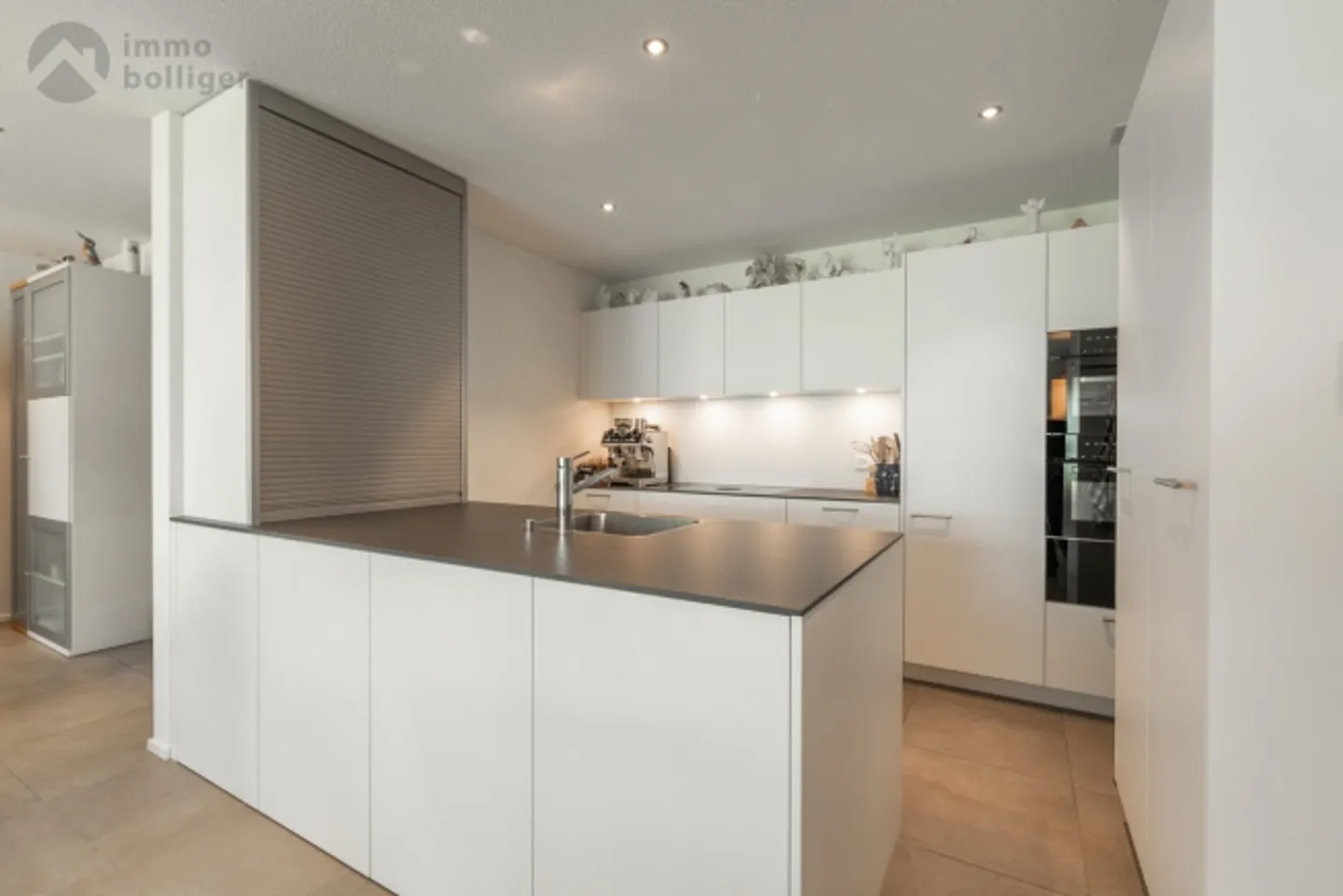 Your Place in the Green - Modern Apartment with Plenty of Light and Space - Photo 5 of 11