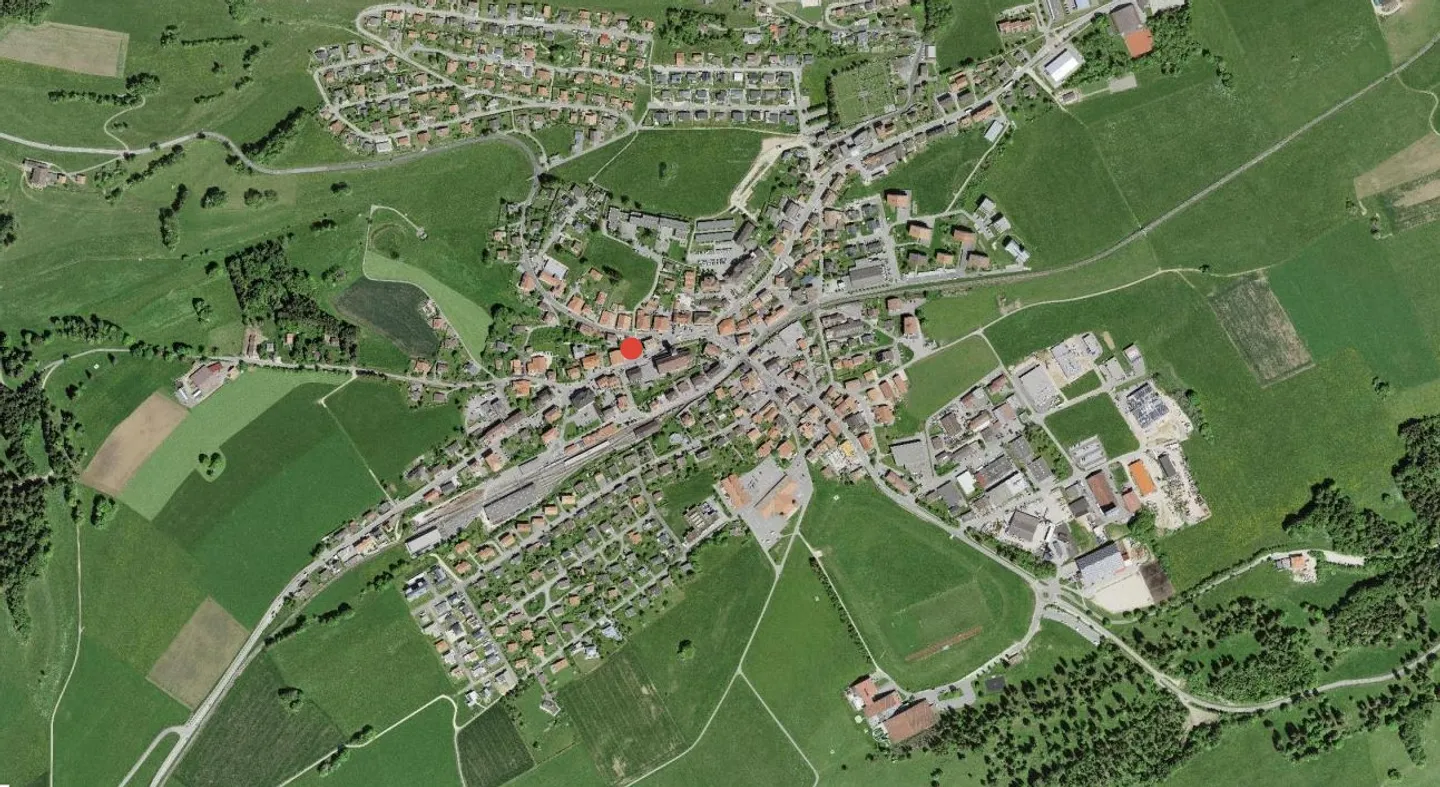 Grande casa con due appartamenti nel centro di Saignelégier - Foto 51 di 51