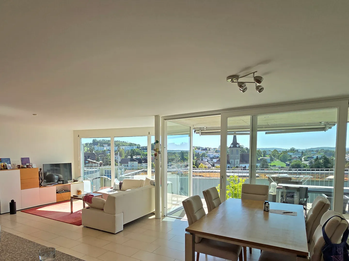 Magnifico appartamento 4.5 p. 134 m2, tranquillo, terrazza e vista! - Foto 3 di 8