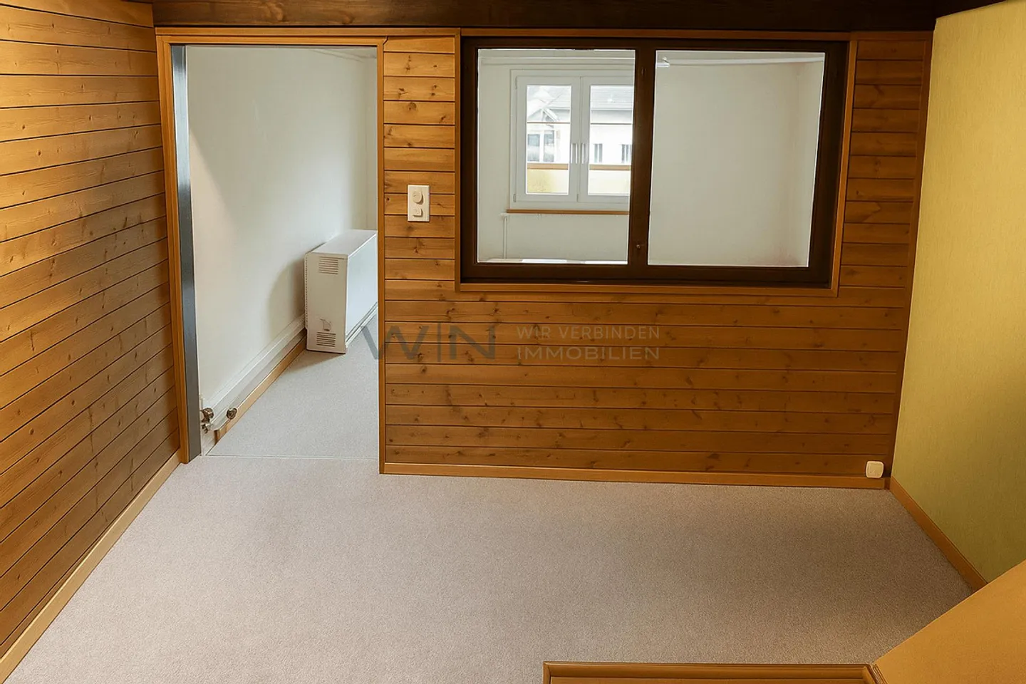 Maison mitoyenne avec potentiel - jardin en option inclus - Photo 1 sur 10