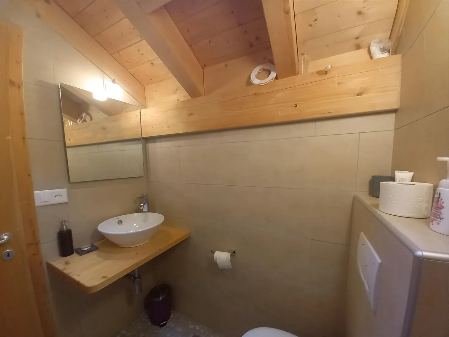 Geräumige Penthousewohnung mit Aussicht - Foto 14 von 24