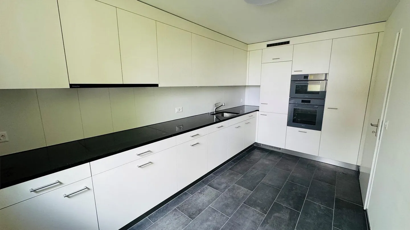 4.0 Room Apartment in Meilen - Photo 2 of 13