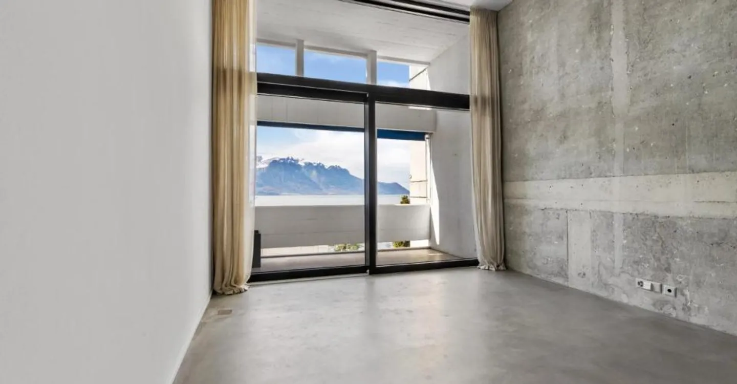 Bel appartamento/loft al 4° piano con 2,5 stanze con possibilità di farlo diventare 3,5 stanze di 150m2 - Foto 6 di 12
