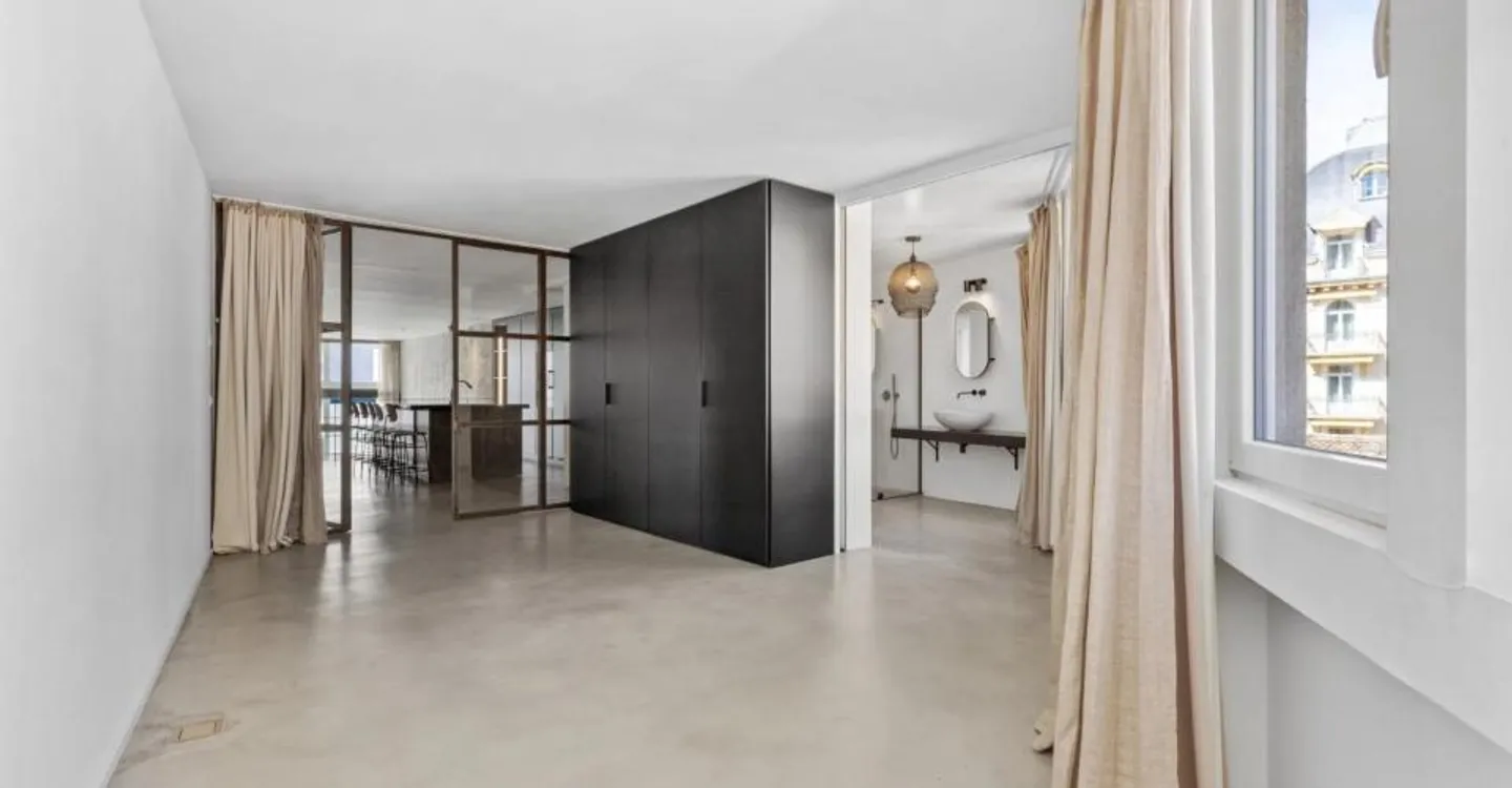 Bel appartamento/loft al 4° piano con 2,5 stanze con possibilità di farlo diventare 3,5 stanze di 150m2 - Foto 7 di 12