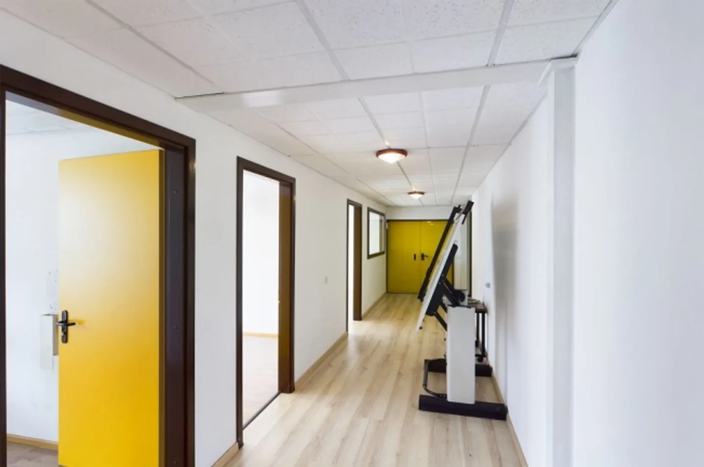 «6 Room apartment» - Photo 10 sur 13