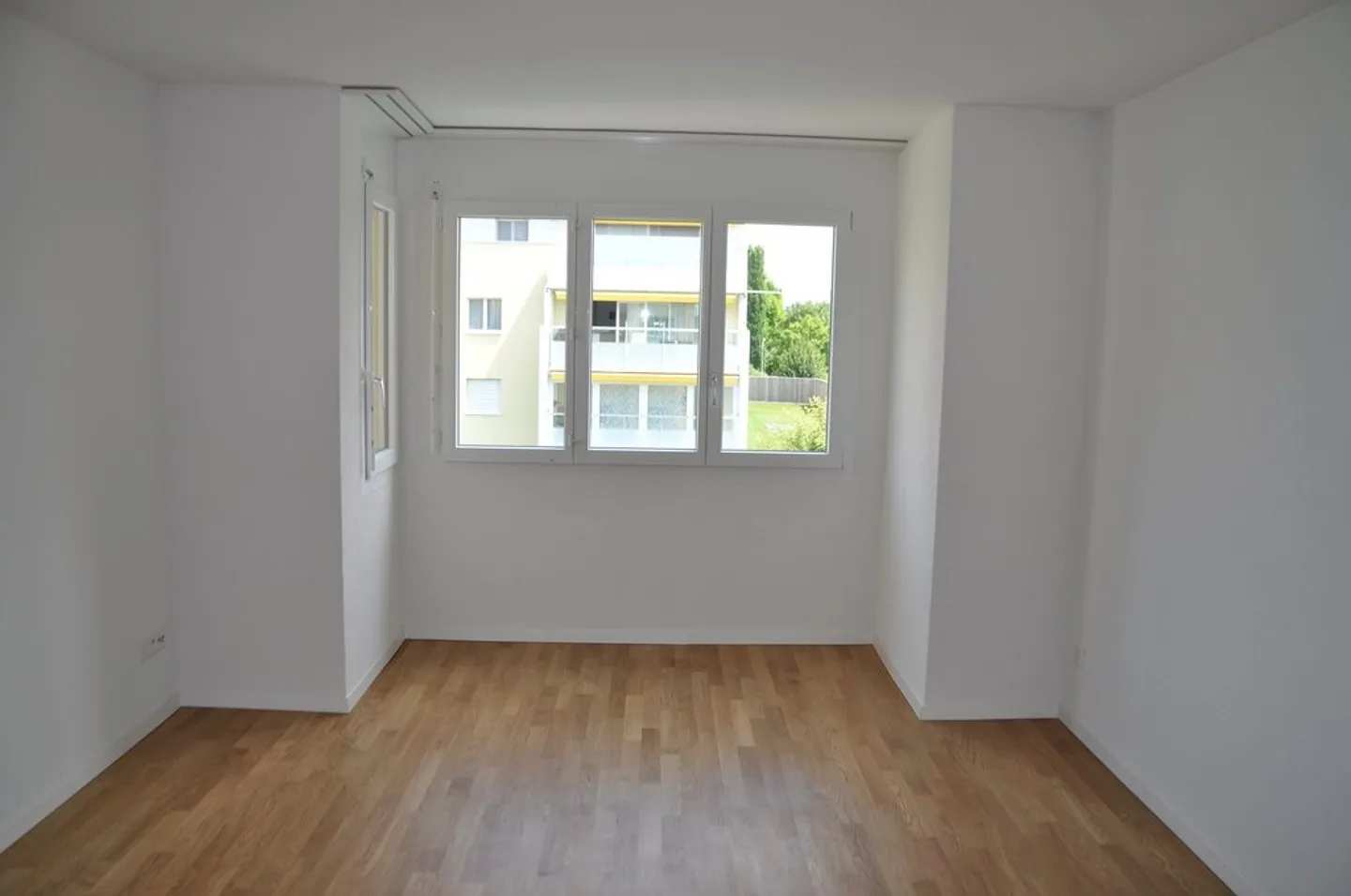Charmant appartement 4.5 pièces - Photo 2 sur 7