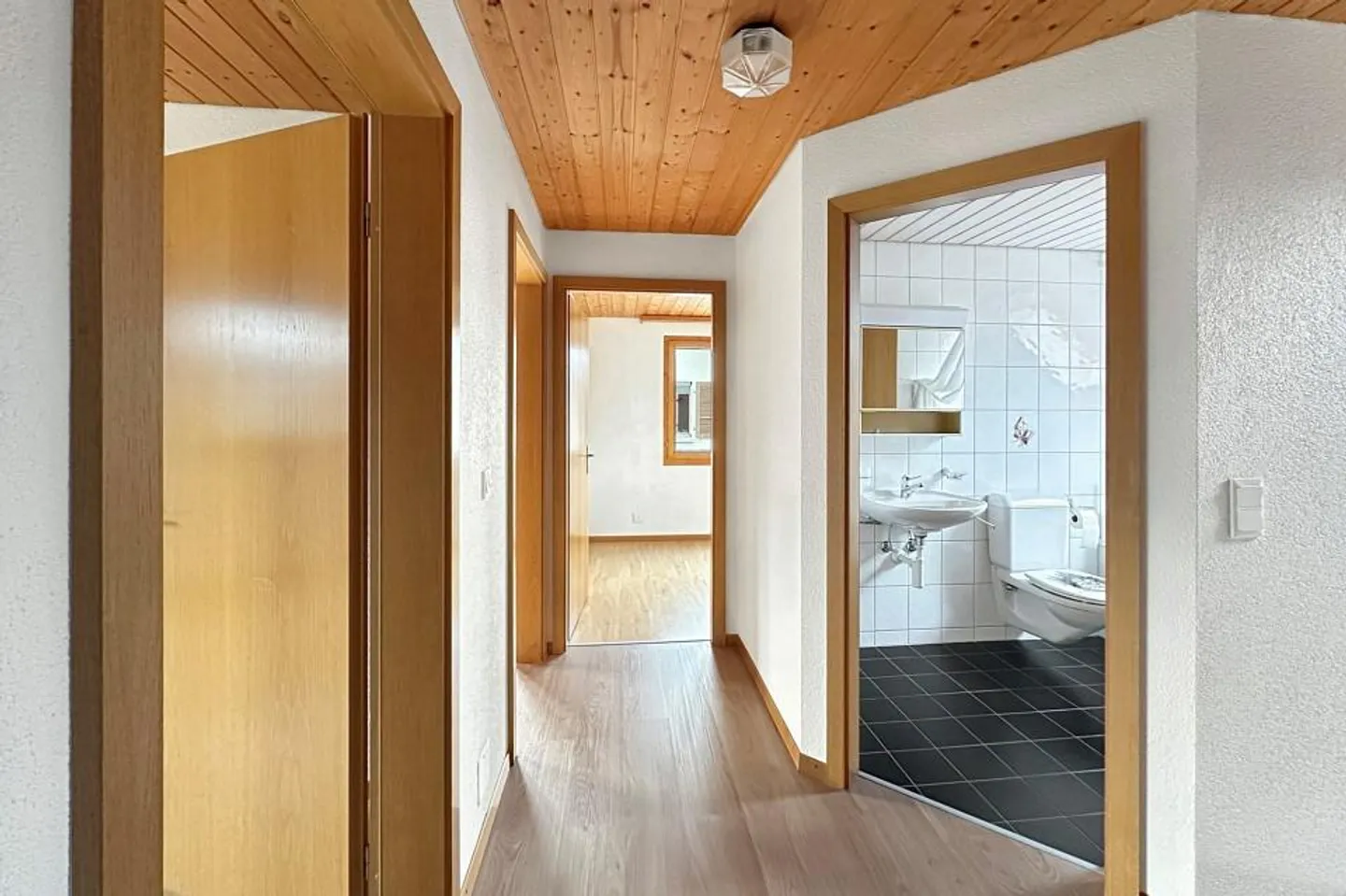 Charmantes Doppelhaus - Foto 11 von 13