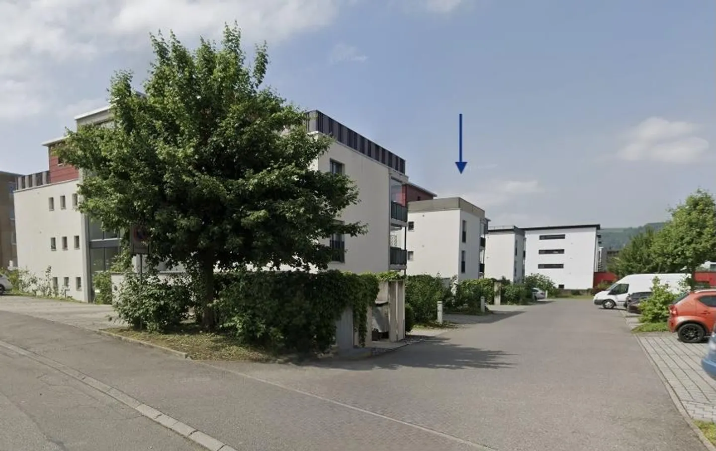 Appartamento 3.5 locali con grande balcone e 2 posti auto in garage - Foto 2 di 12