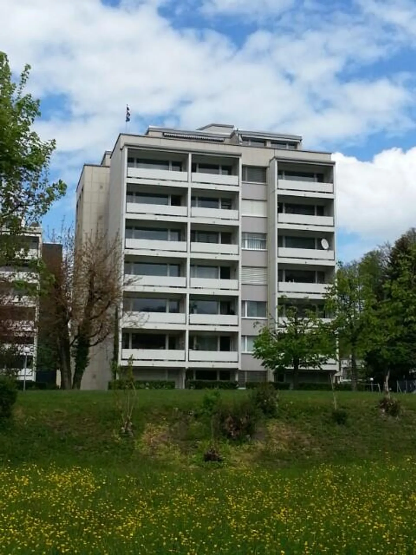 Dachwohnung mit Grosser Terrasse - Foto 1 von 8