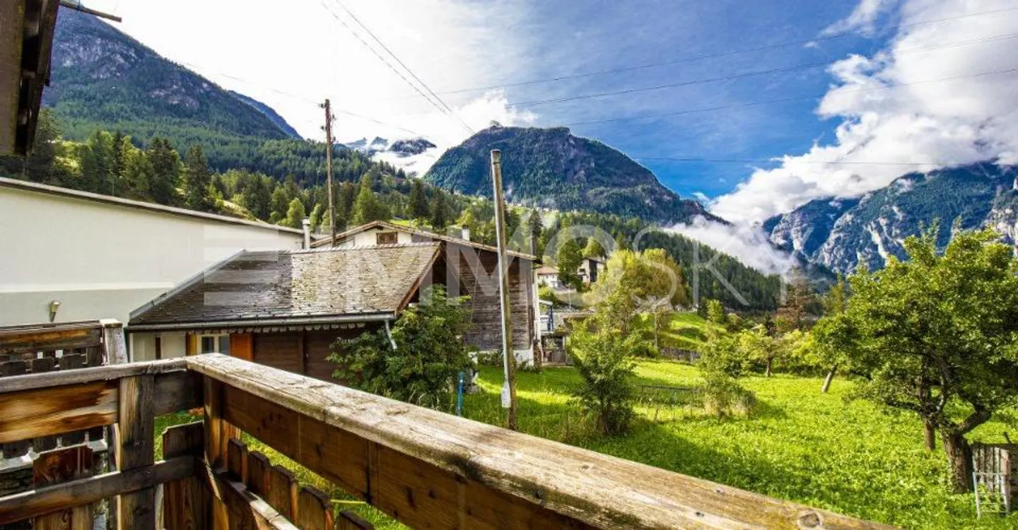VIRTUAL TOUR : 4,5-Zimmer-Wohnung in einem Zweifamilienhaus - Foto 1 di 5