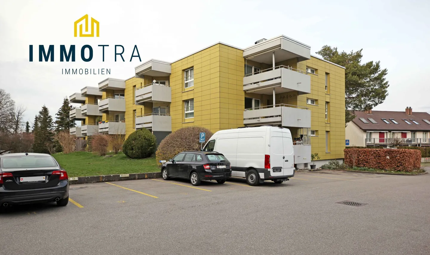 Freshly renovated 1.5-room ground floor apartment in Münchenbuchsee - Photo 1 of 6