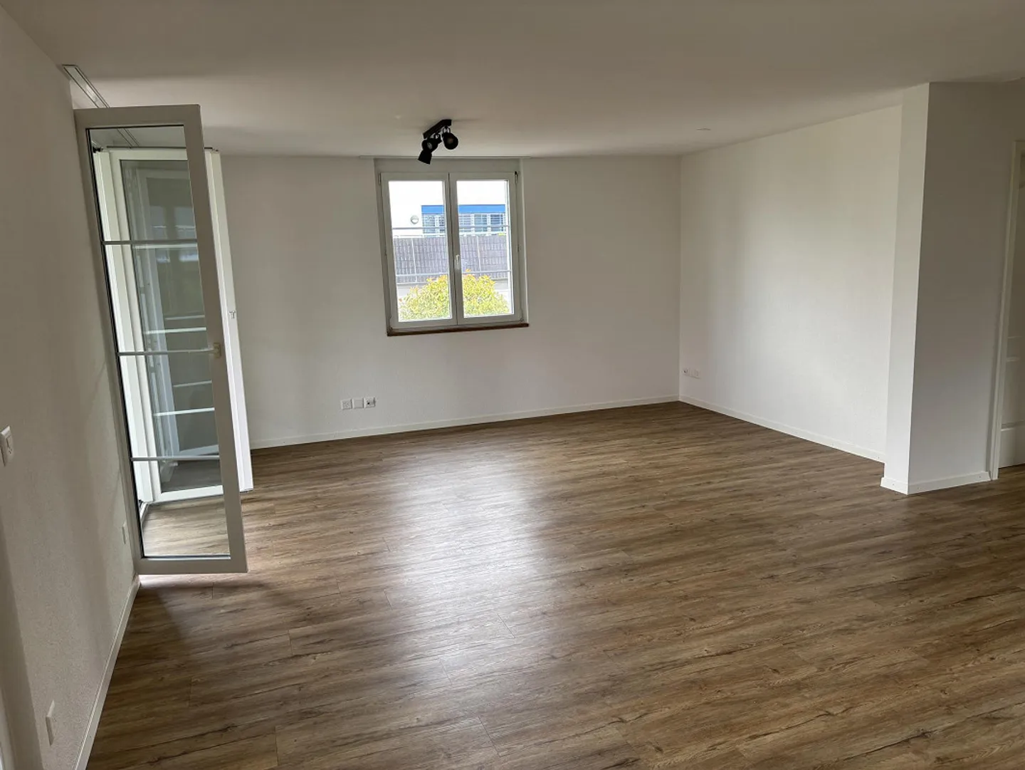 Wohnen und Arbeiten in Doppelhausteil mit Blick ins Grüne - Foto 13 von 30