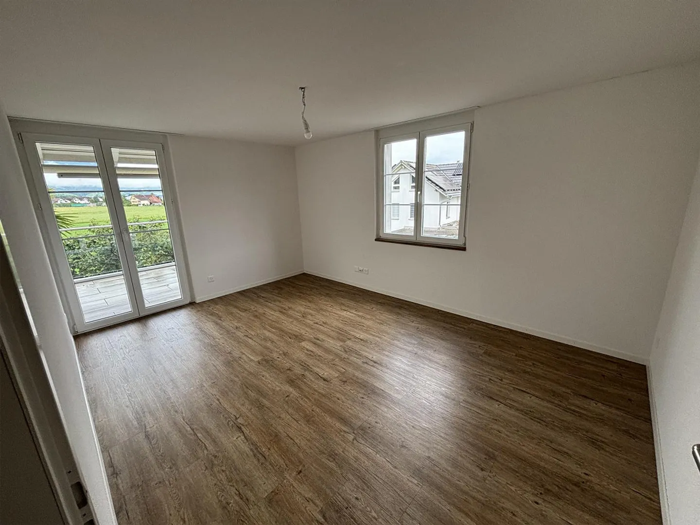 Wohnen und Arbeiten in Doppelhausteil mit Blick ins Grüne - Foto 20 von 30