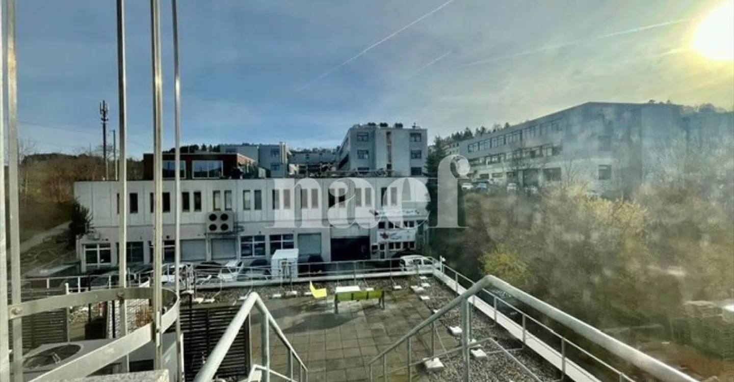 Office space for rent - Photo 1 of 10