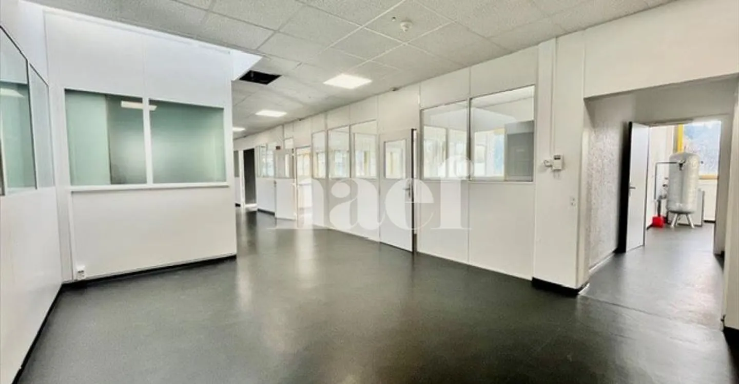 Office space for rent - Photo 2 of 10