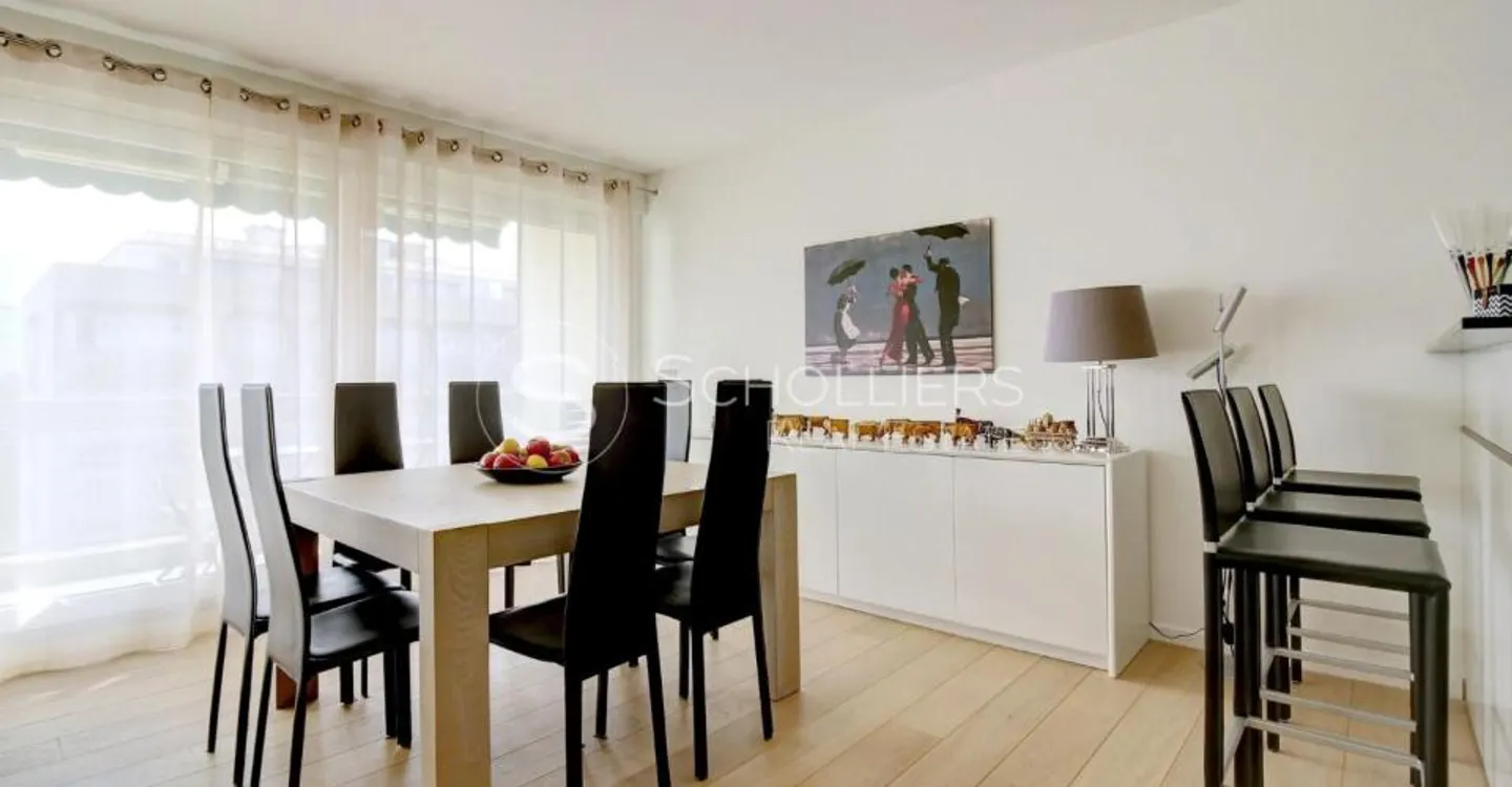 Appartement lumineux 4 pièces à Champel - Photo 2 sur 8