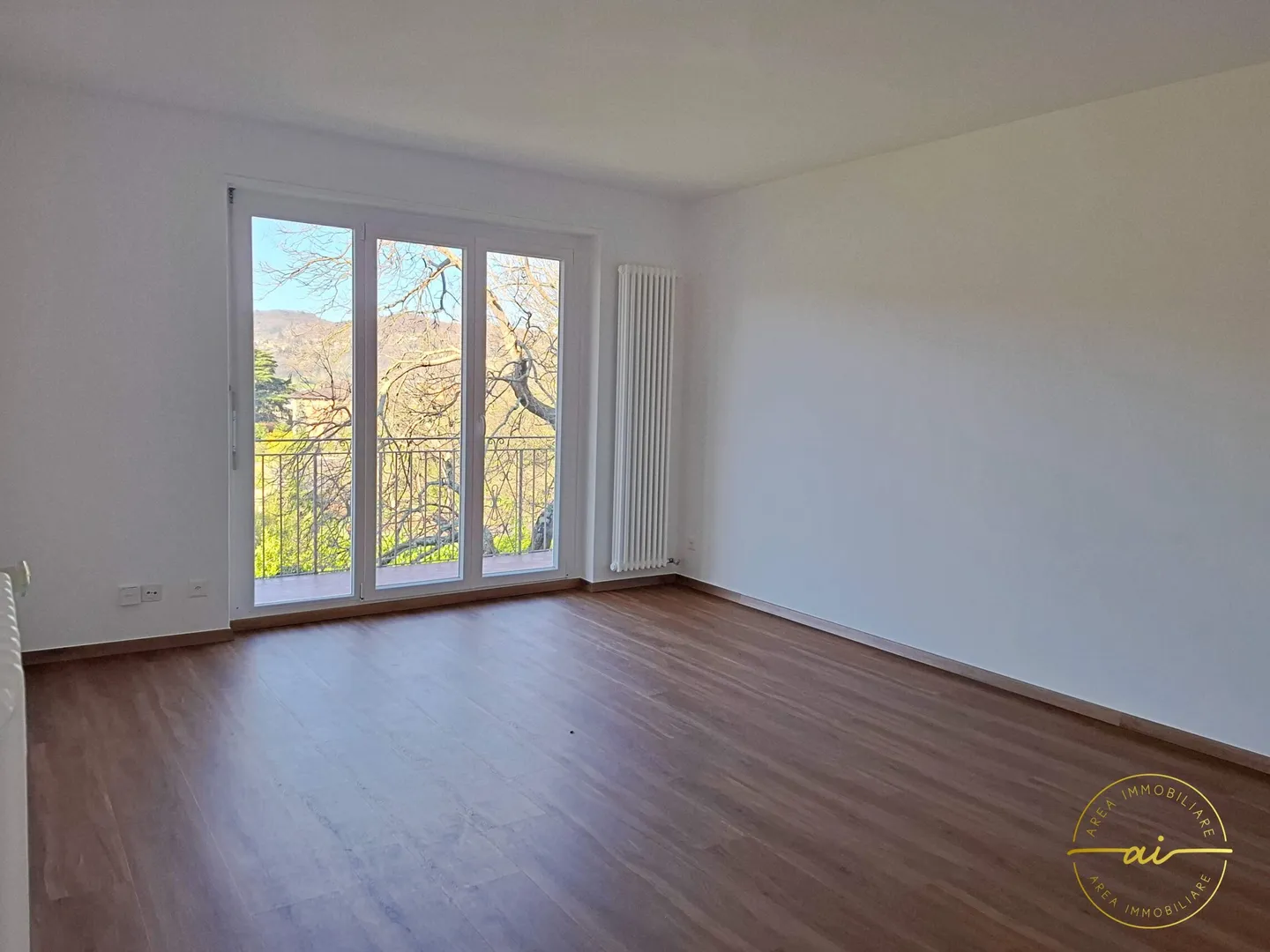 4.5-ZIMMER-WOHNUNG MITTEN IM GRÜNEN - Foto 7 von 13