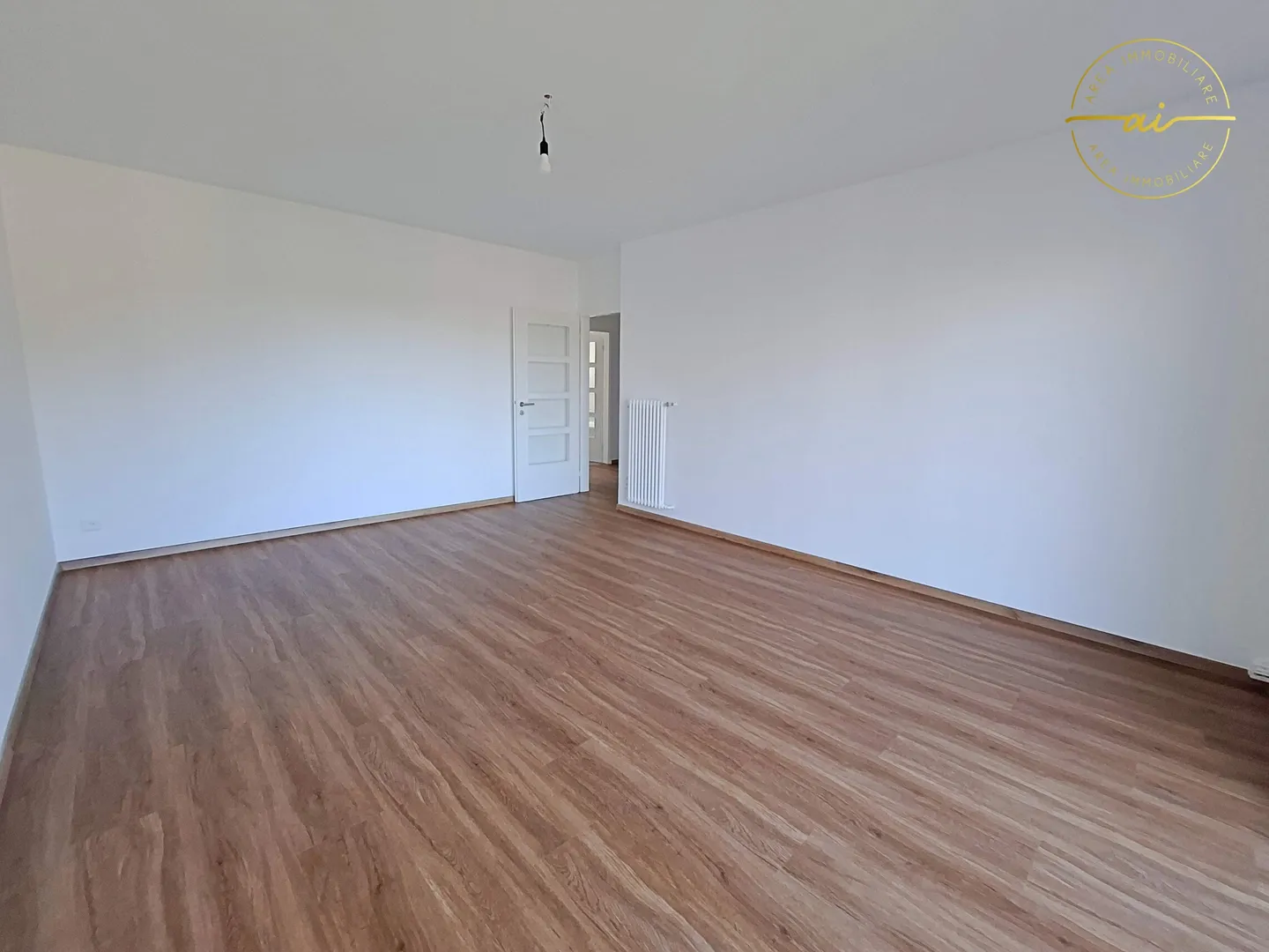 4.5-ZIMMER-WOHNUNG MITTEN IM GRÜNEN - Foto 8 von 13