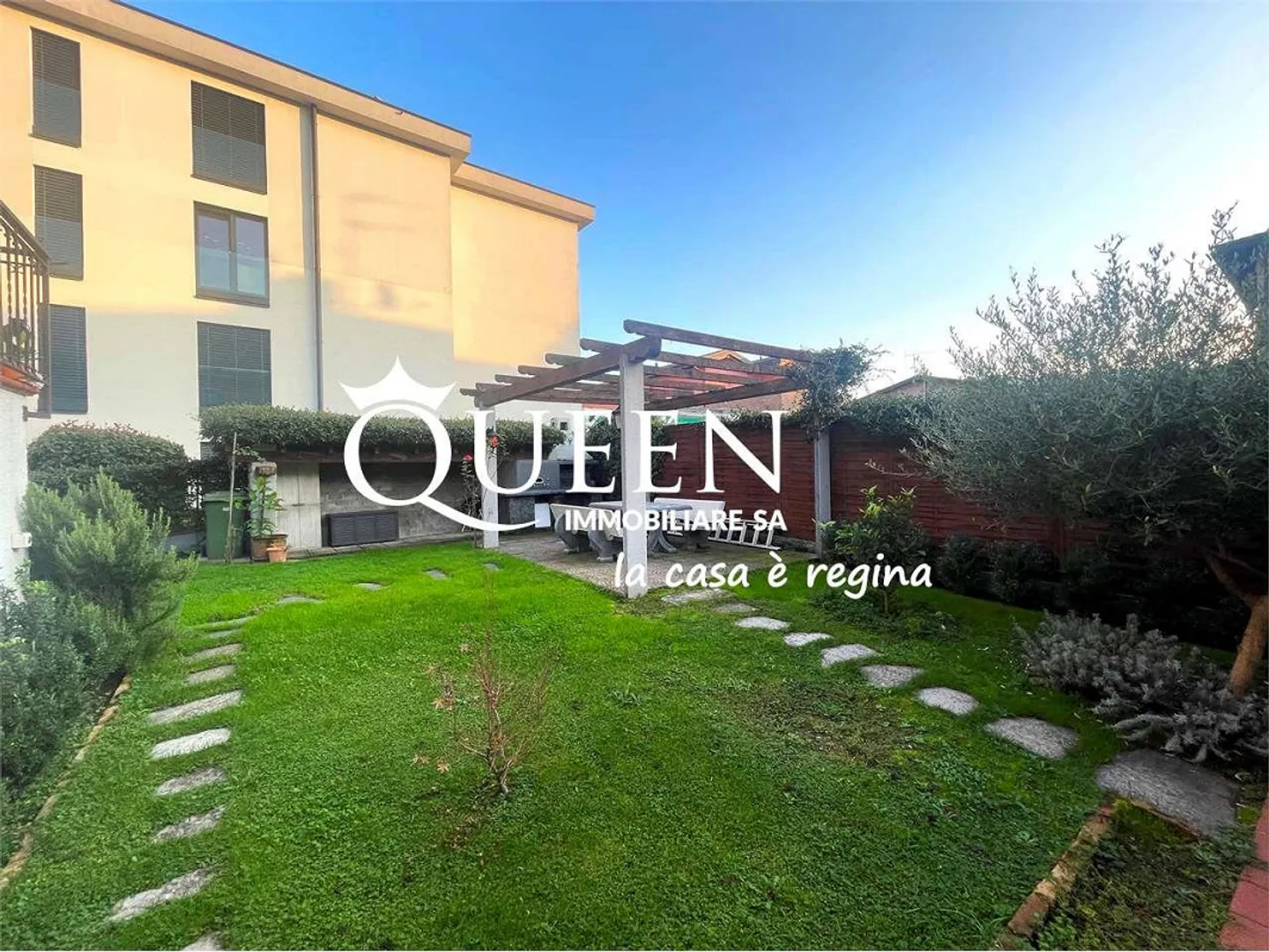 Vacallo: duplex apartment 4.5 rooms, 140 sqm, garden, quiet area - Photo 9 of 11