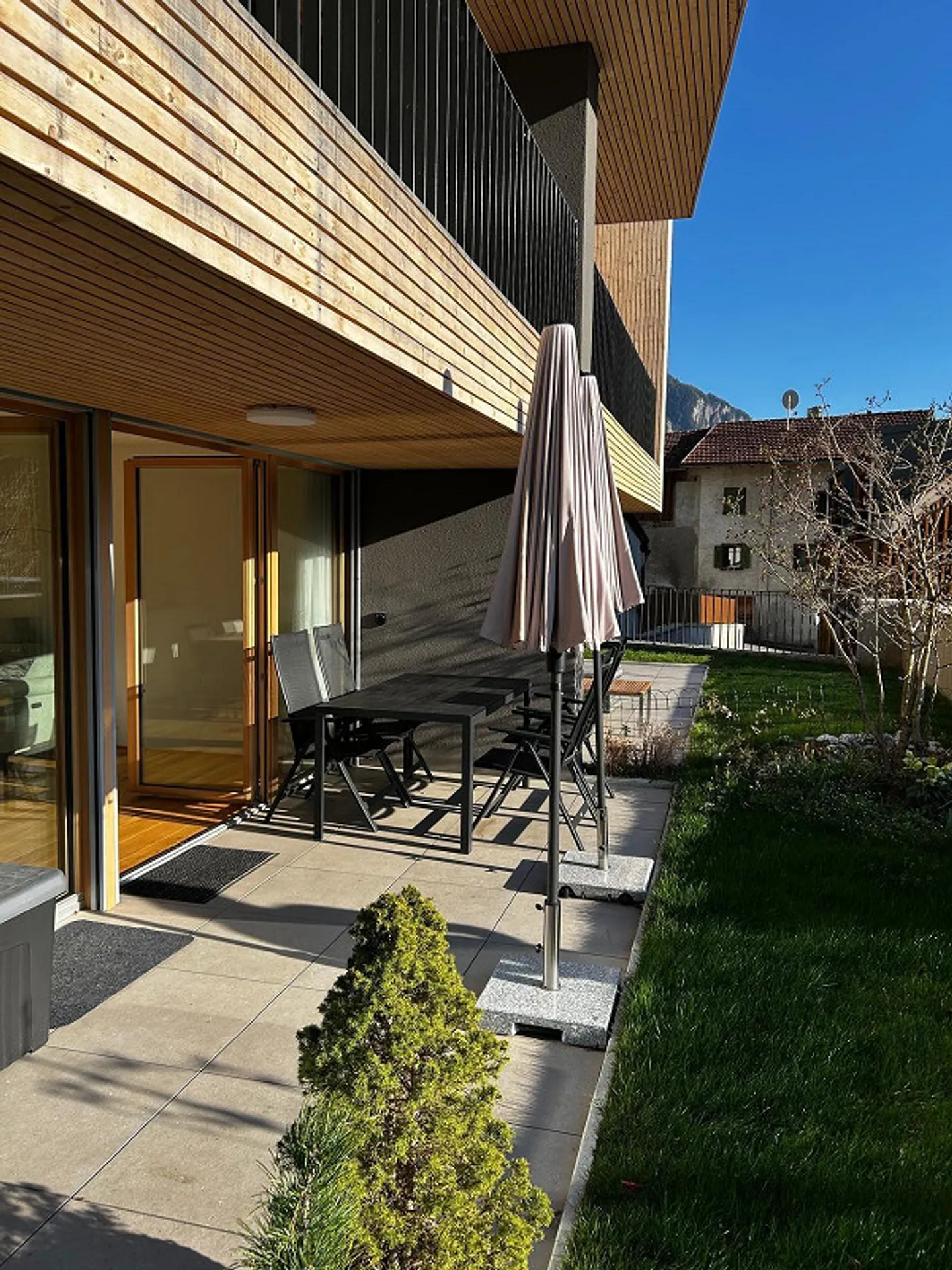 Erdgeschoss Wohnung Neubau mit Garten - Foto 3 di 9