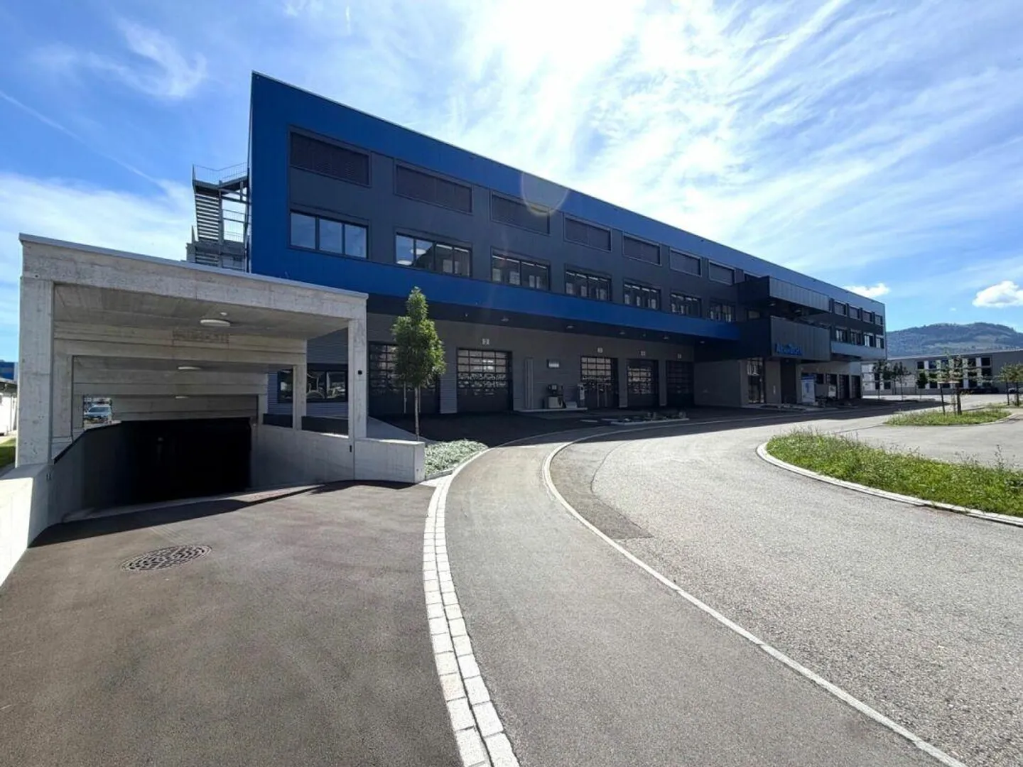 For rent in Einsiedeln; Commercial space from 50m2 - 1850 m2, flexible... - Photo 1 of 3