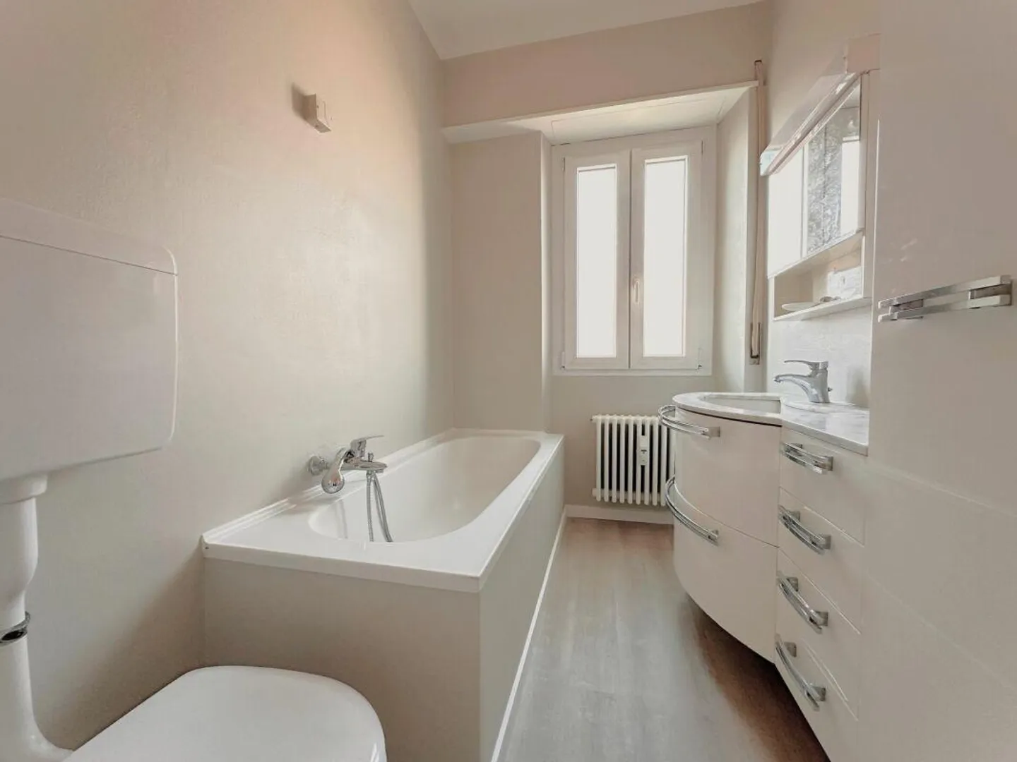 Investment Opportunity - Penthouse Apartment - Photo 10 of 13