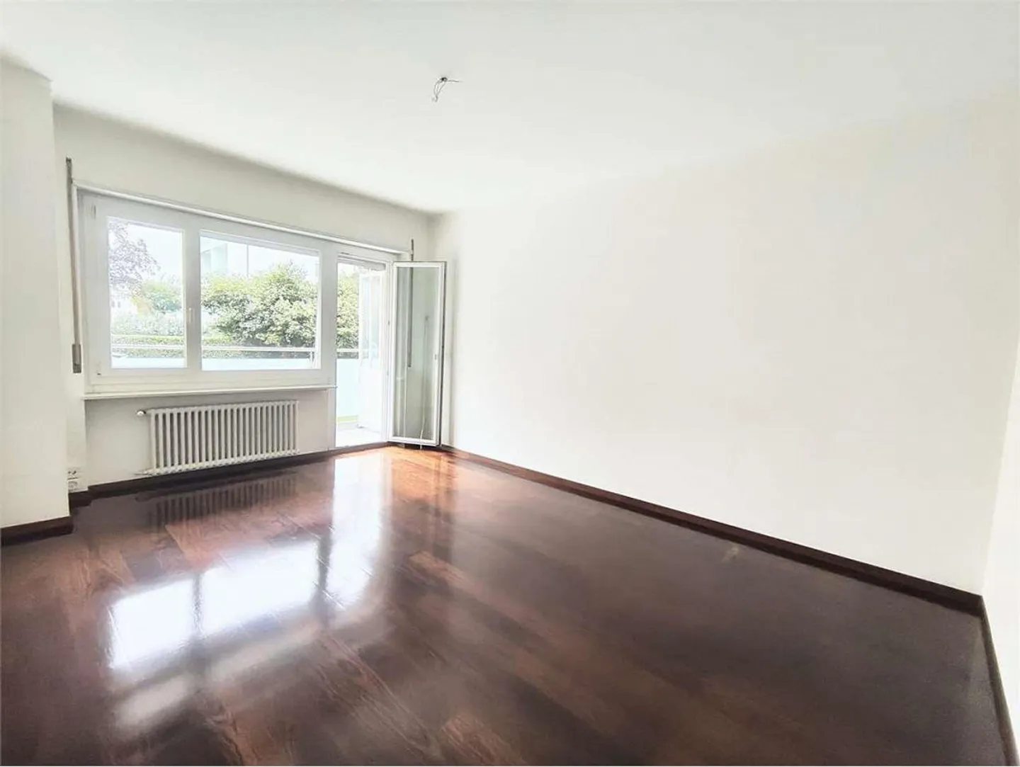 Spacious 3.5-room apartment in Cassarate (Via Maggio) - Near USI and Lungolago - Photo 4 of 9