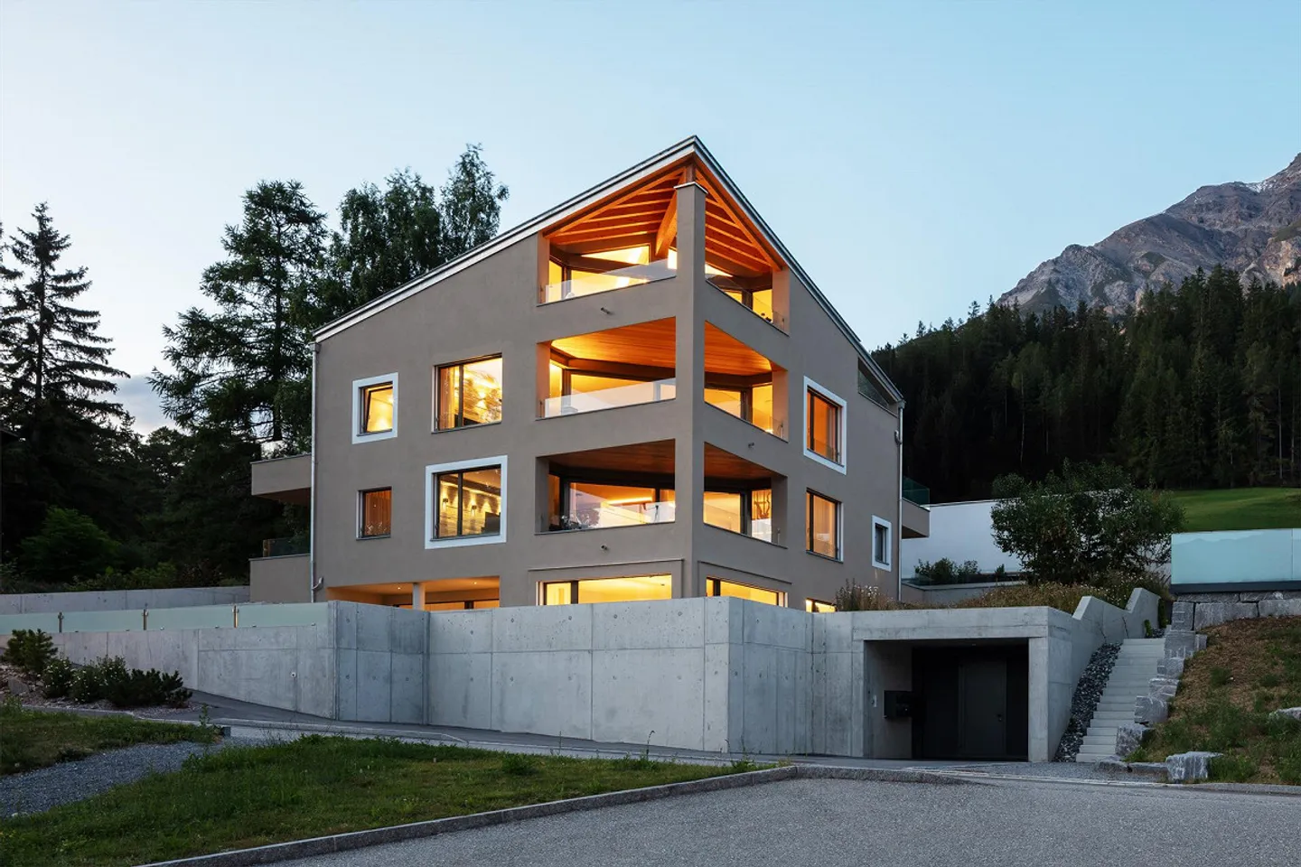 Condominium neuf de haute qualité (3,5/4,5 pièces) à Lantsch/Lenz (GR) - Photo 1 sur 2