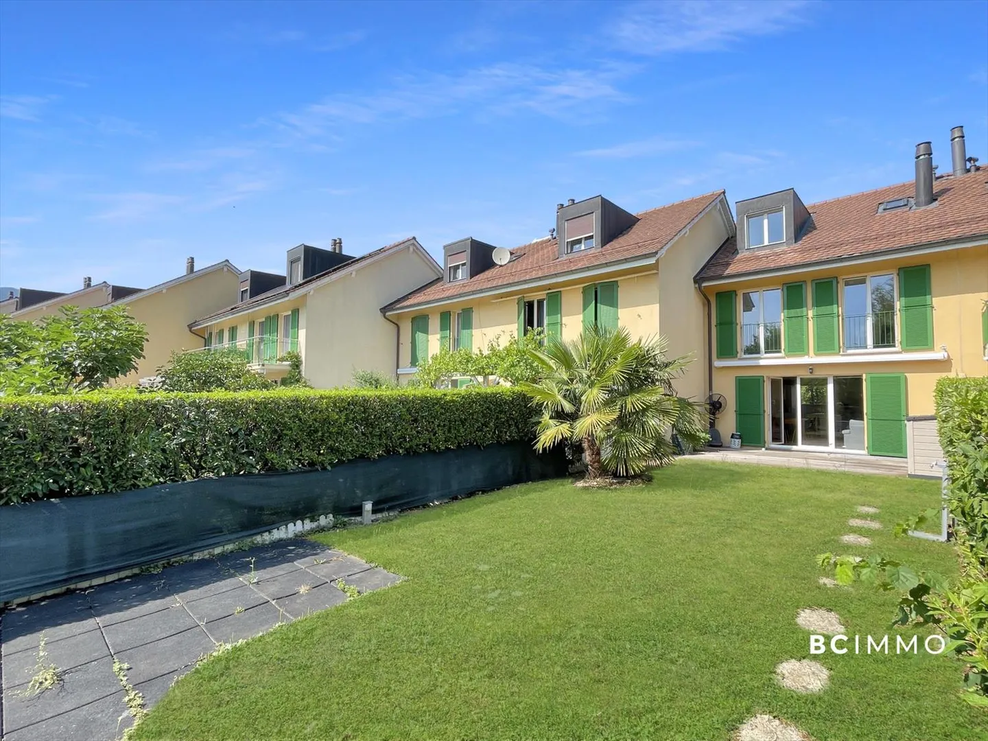 Terraced House 5.5 Rooms - Photo 1 of 9
