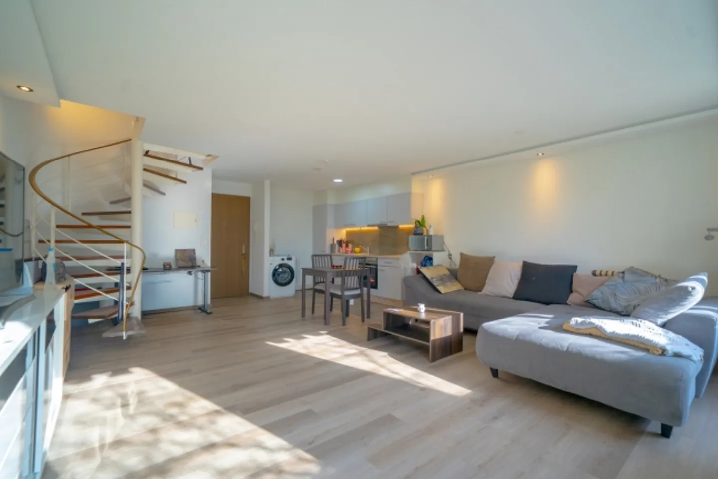 Attractive Duplex Garden Apartment - Photo 1 of 8