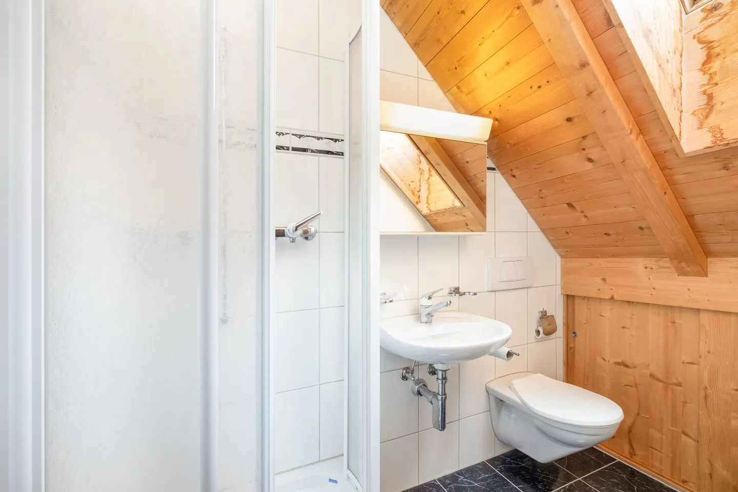 Semi-detached house in Minergie wooden construction - Photo 14 of 17