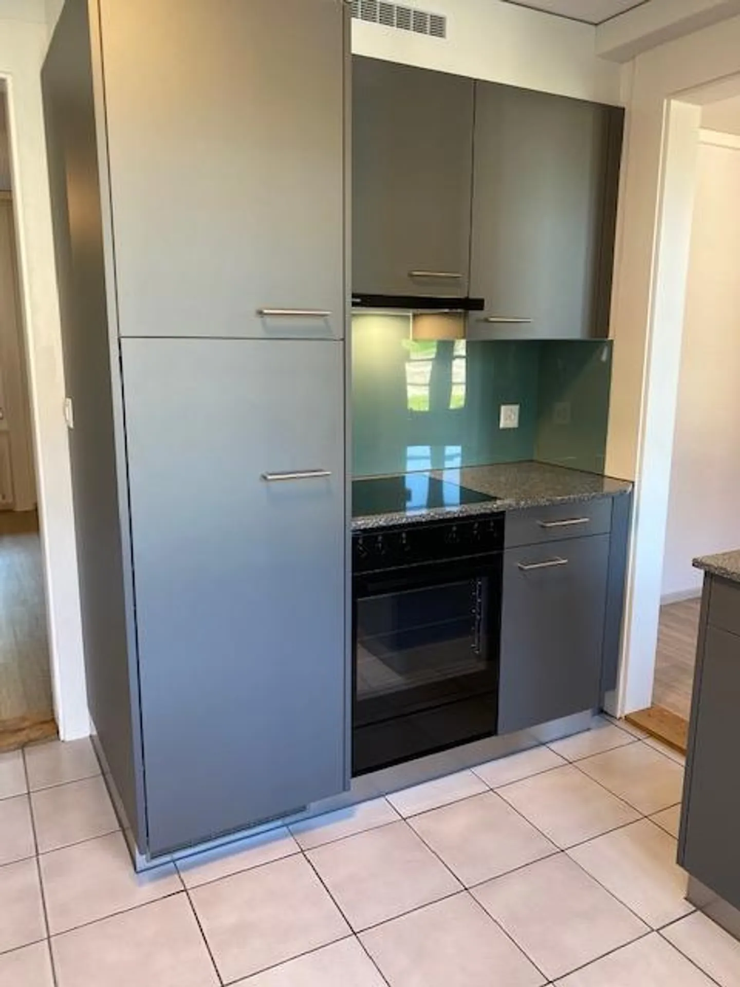 Charmante appartement de 2,5 pièces à Oberhofen - Photo 2 sur 9