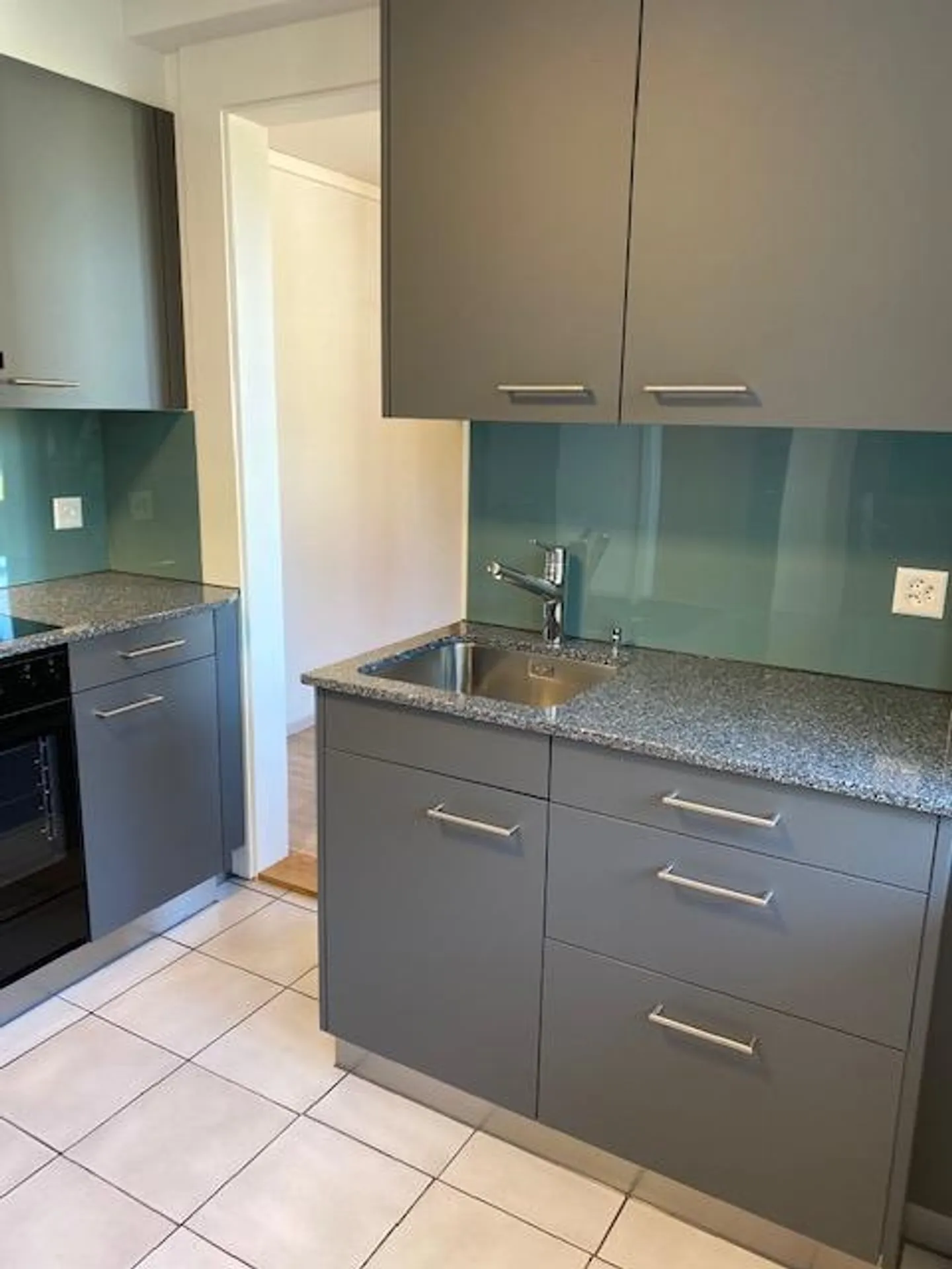 Charmante appartement de 2,5 pièces à Oberhofen - Photo 3 sur 9