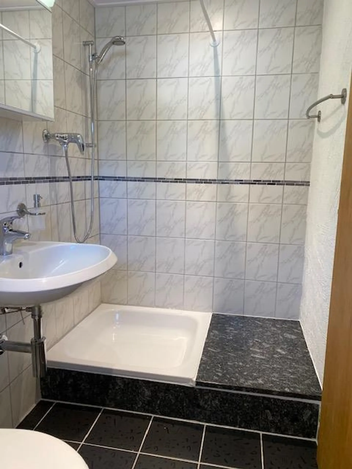 Charmante appartement de 2,5 pièces à Oberhofen - Photo 5 sur 9