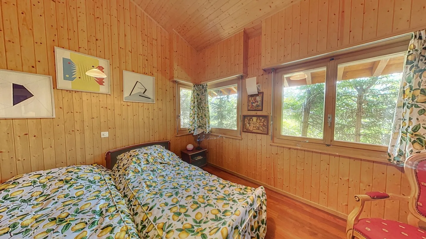 Chalet di alto standard con grande giardino sulla strada del golf - Foto 13 di 15