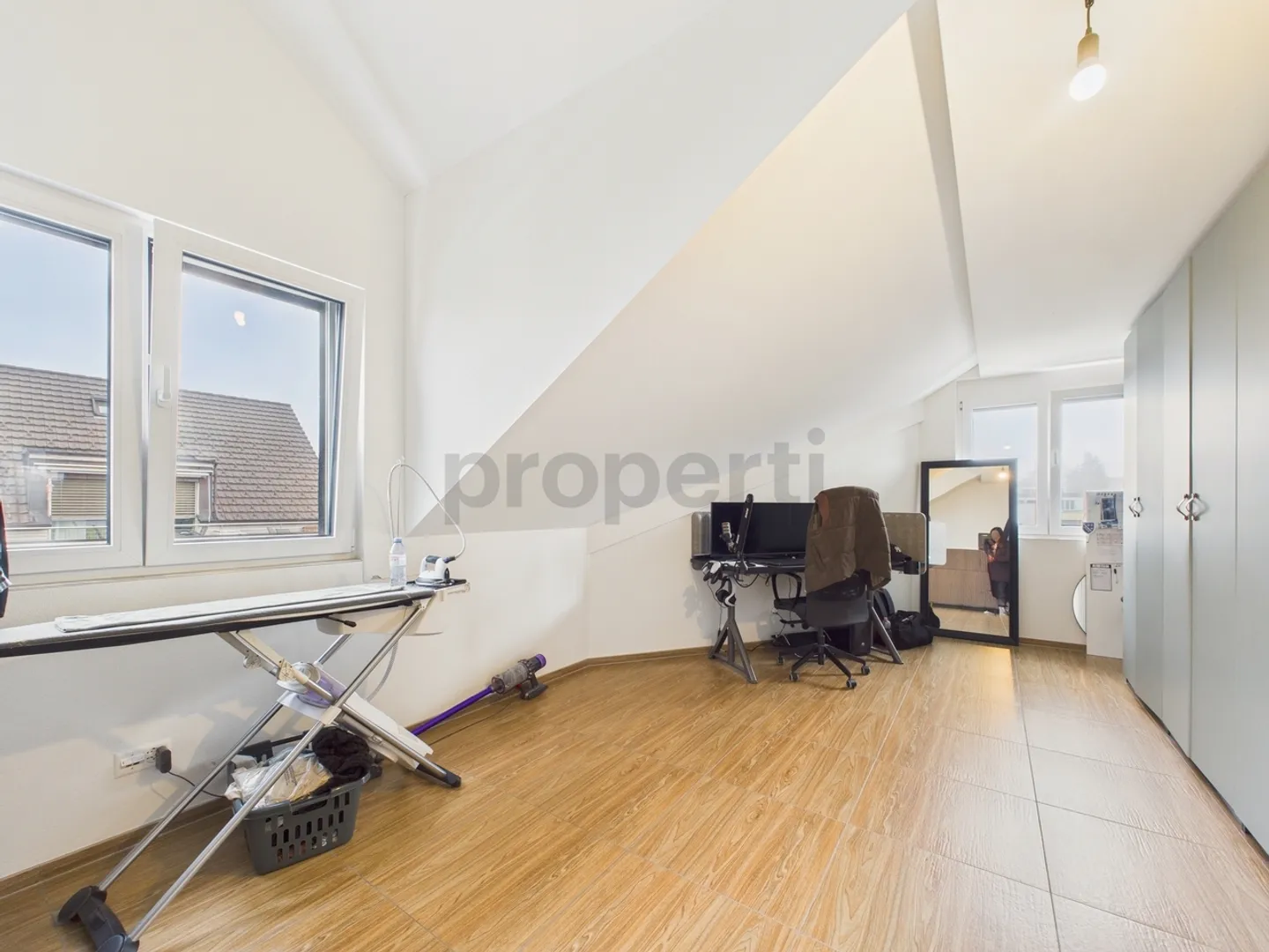 Vivere e lavorare insieme – Condominio elegante con spazio hobby versatile a Hunzenschwil - Foto 6 di 12