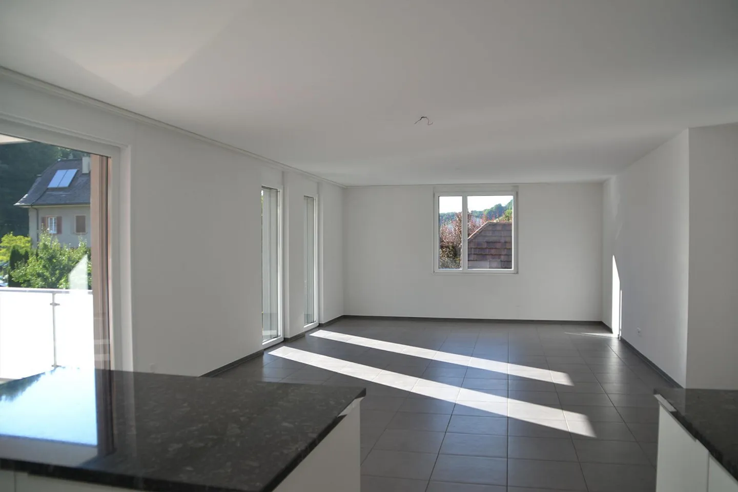 4.5-room apartment with balcony - Photo 3 of 8