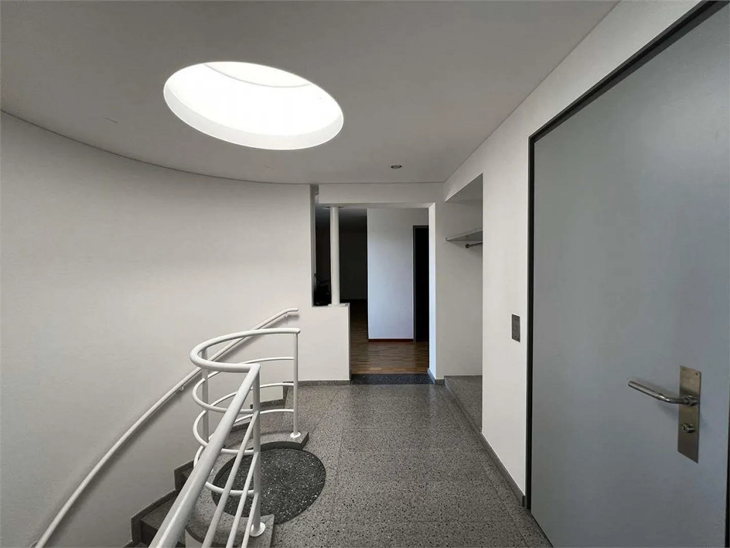 Réf. 2638 Pregassona penthouse avec grande terrasse et vue sur Lugano - Photo 8 sur 13