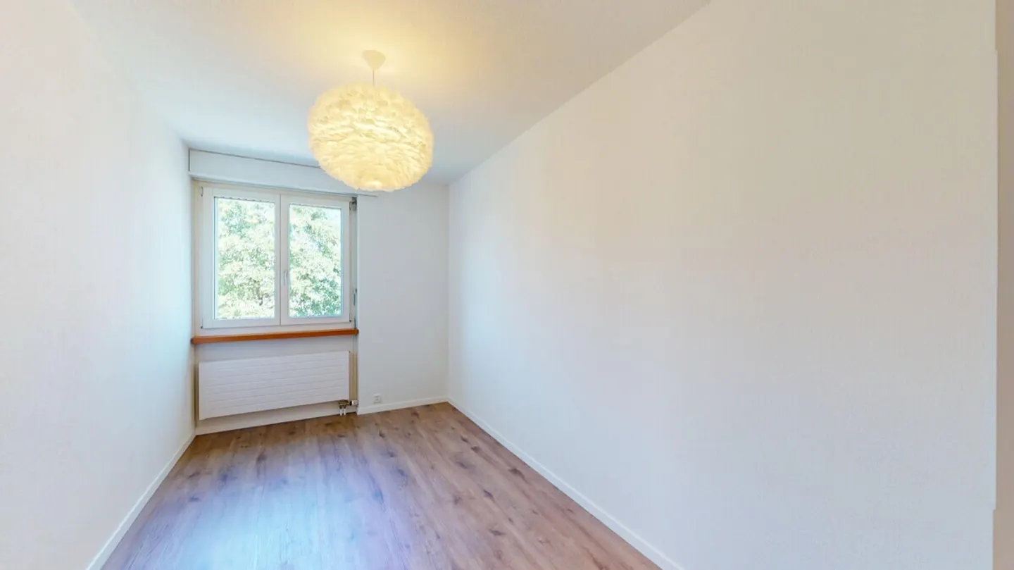 Appartamento moderno con balcone - Foto 6 di 11