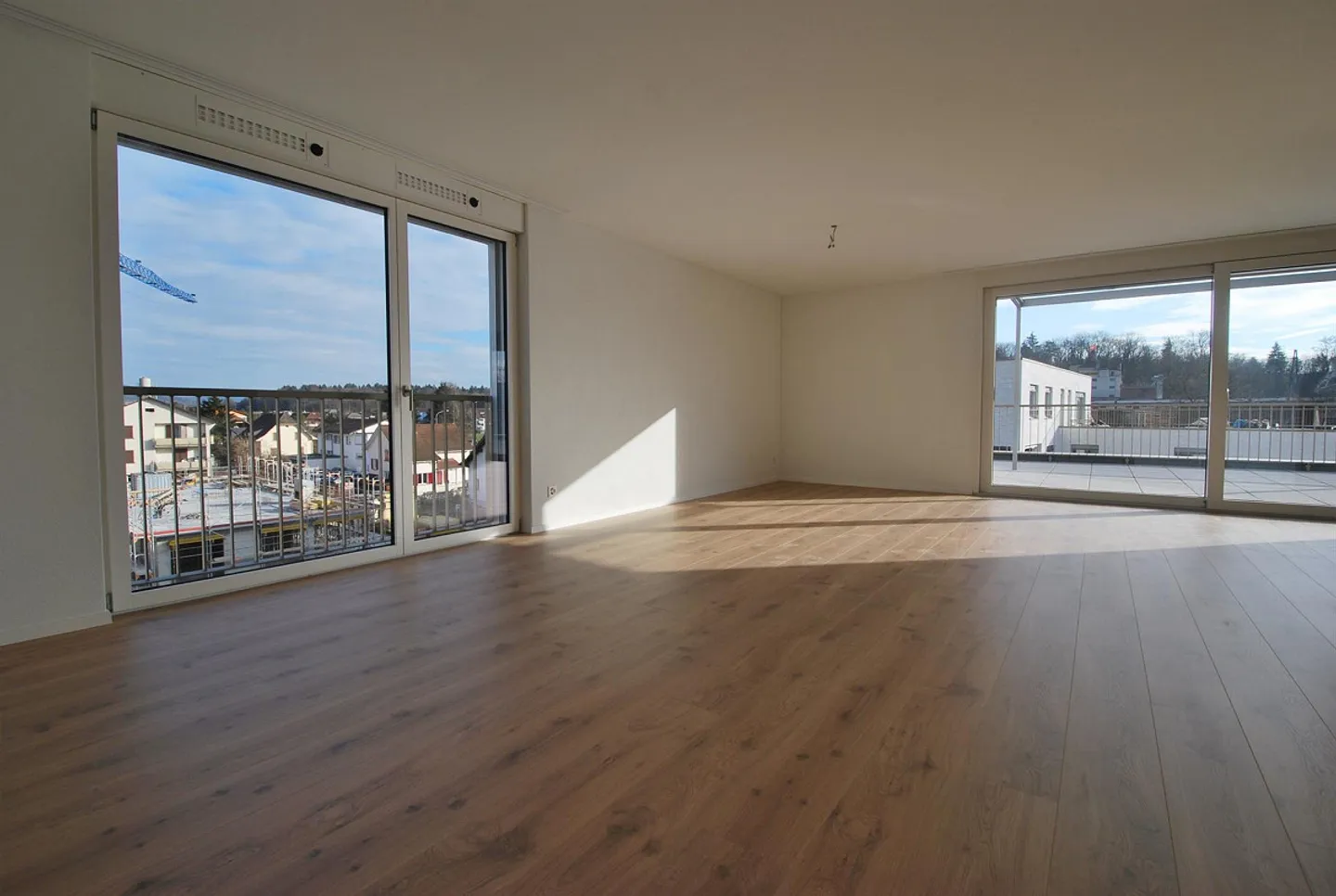 Great apartment with a view sought? - Photo 2 of 7