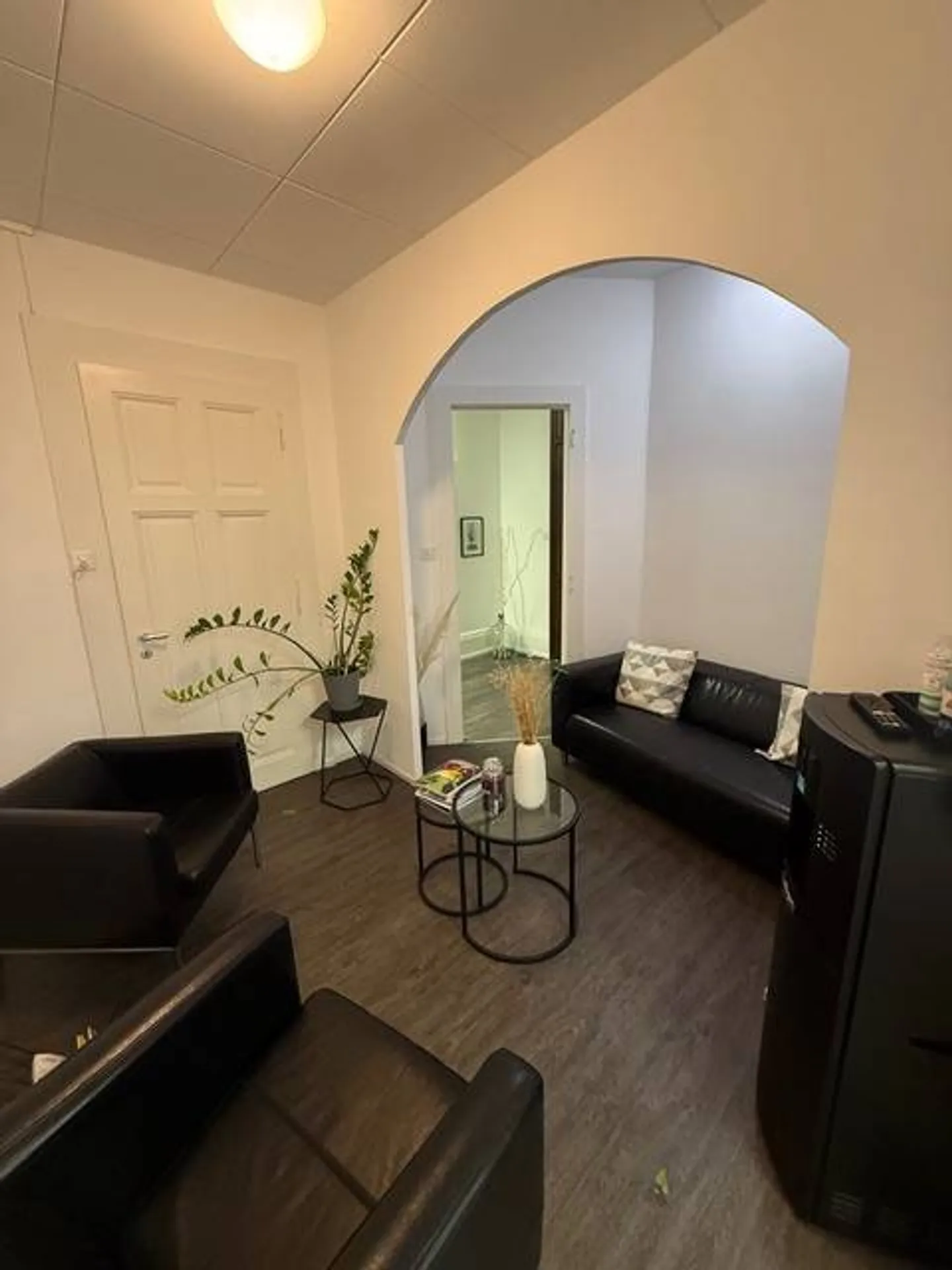 OFFICES IN THE HEART OF LAUSANNE - Photo 2 of 6
