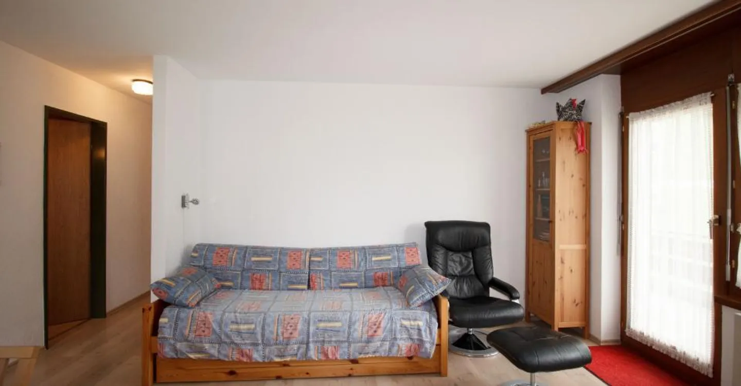 Charmant appartement 2.5 pièces - Photo 2 sur 9