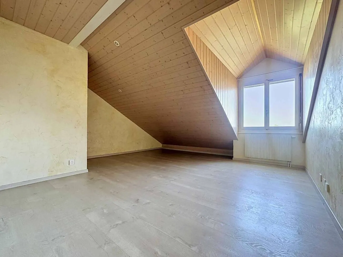 Magnificent 6.5-room apartment with balcony - Photo 7 of 13