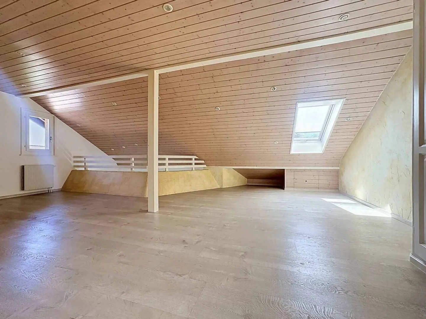 Magnificent 6.5-room apartment with balcony - Photo 8 of 13