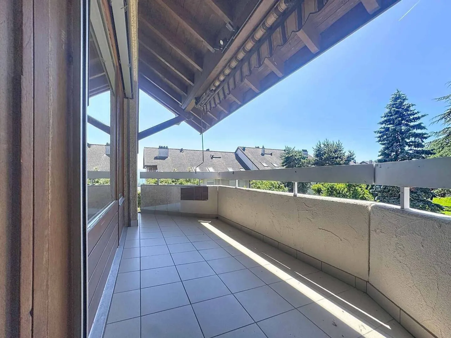 Magnificent 6.5-room apartment with balcony - Photo 11 of 13