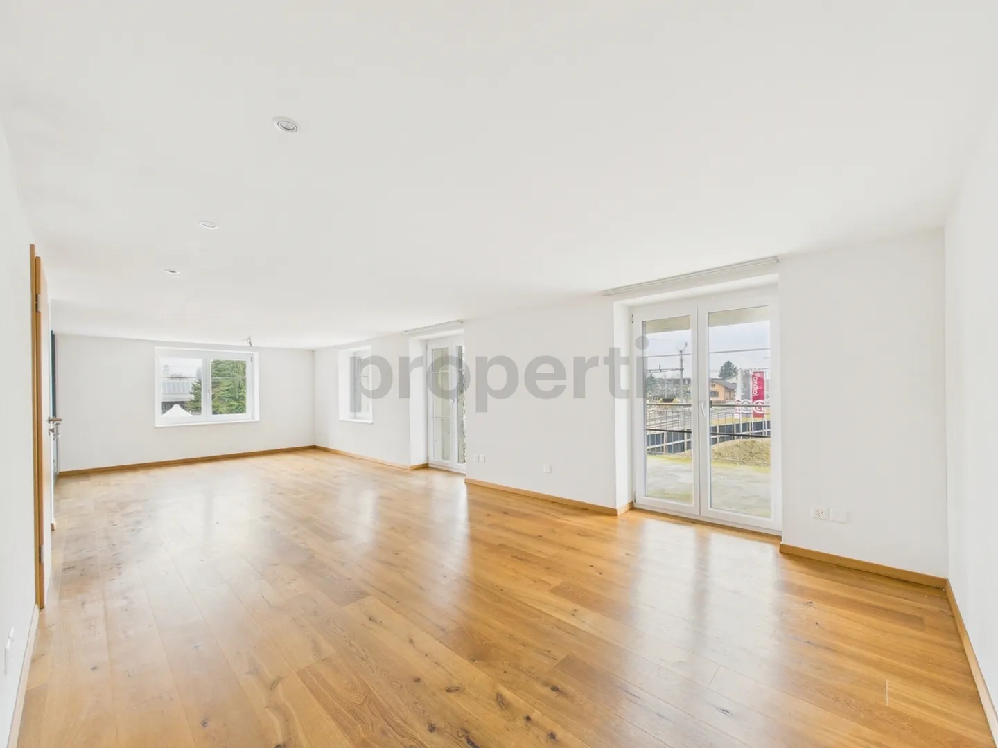 Moderne Wohnung mit Balkon - Foto 1 von 10