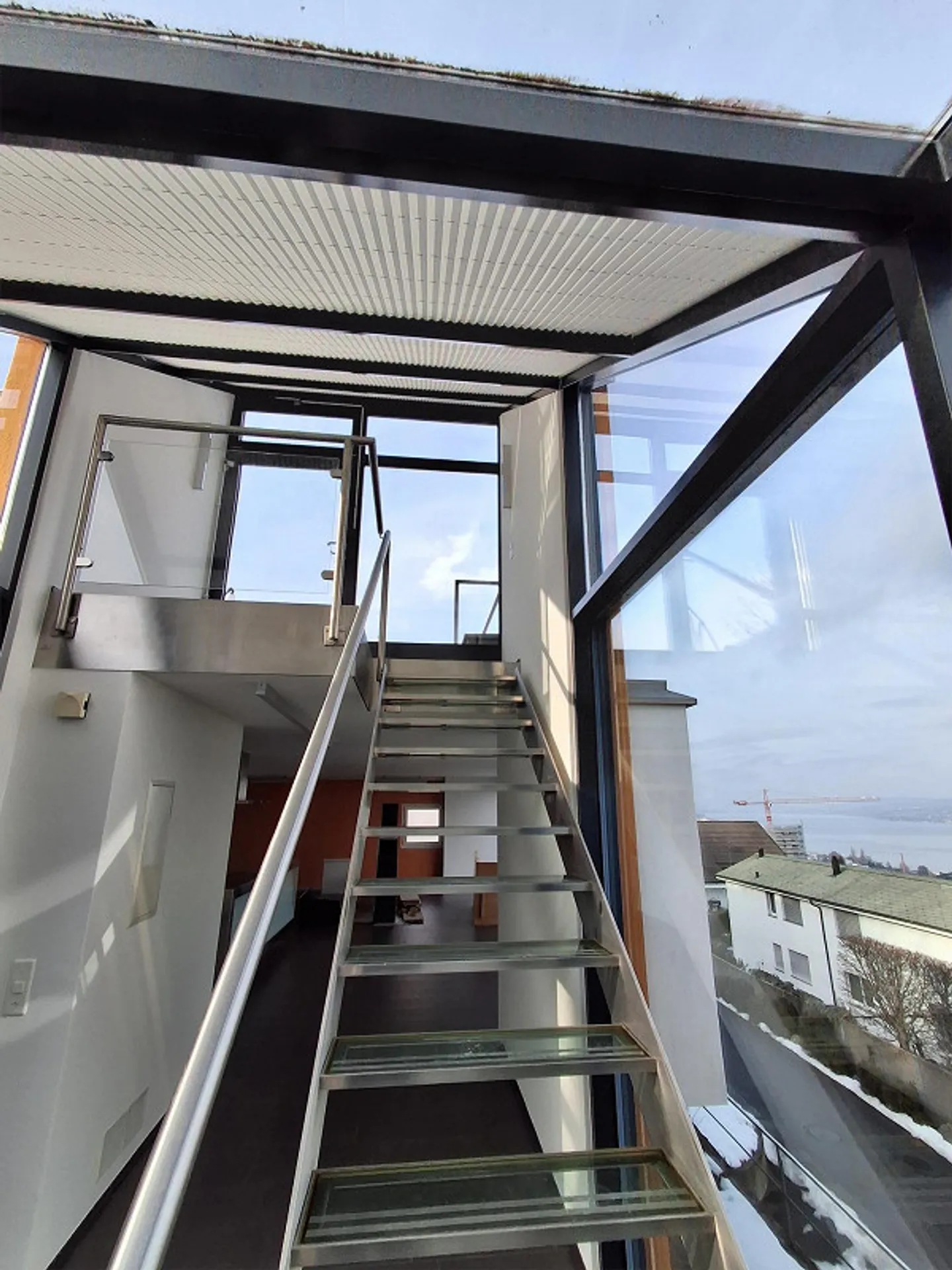 Loft appartement 2.5 pièces avec vue sur le lac, terrasse, coin jardin - Photo 5 sur 20