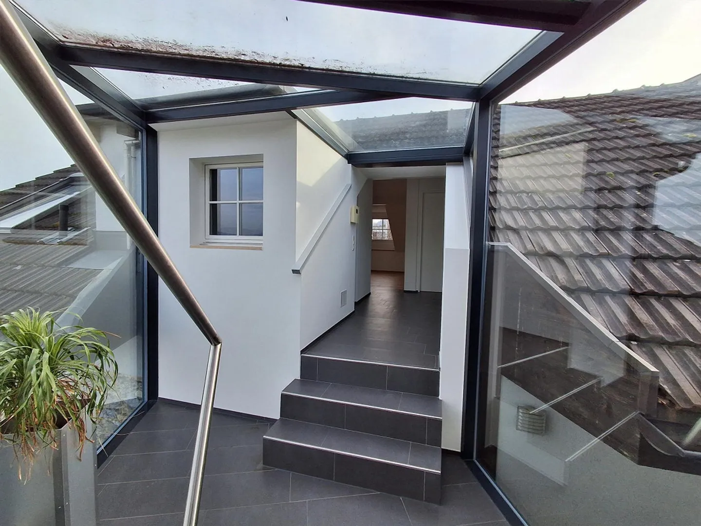 Loft appartement 2.5 pièces avec vue sur le lac, terrasse, coin jardin - Photo 13 sur 20