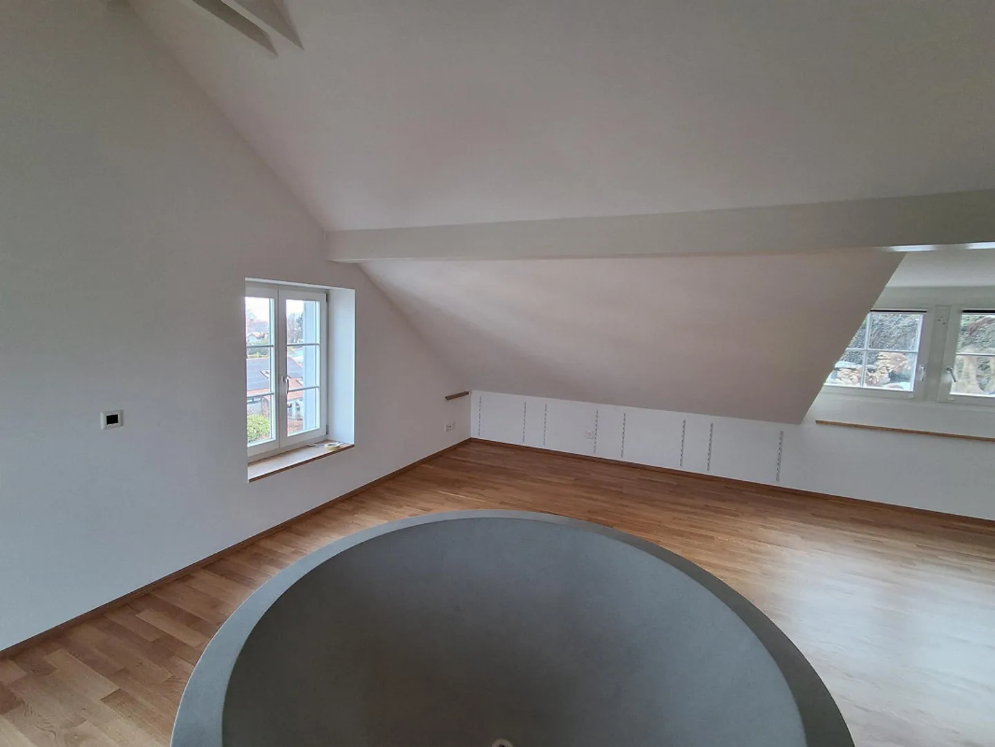 Loft appartement 2.5 pièces avec vue sur le lac, terrasse, coin jardin - Photo 17 sur 20