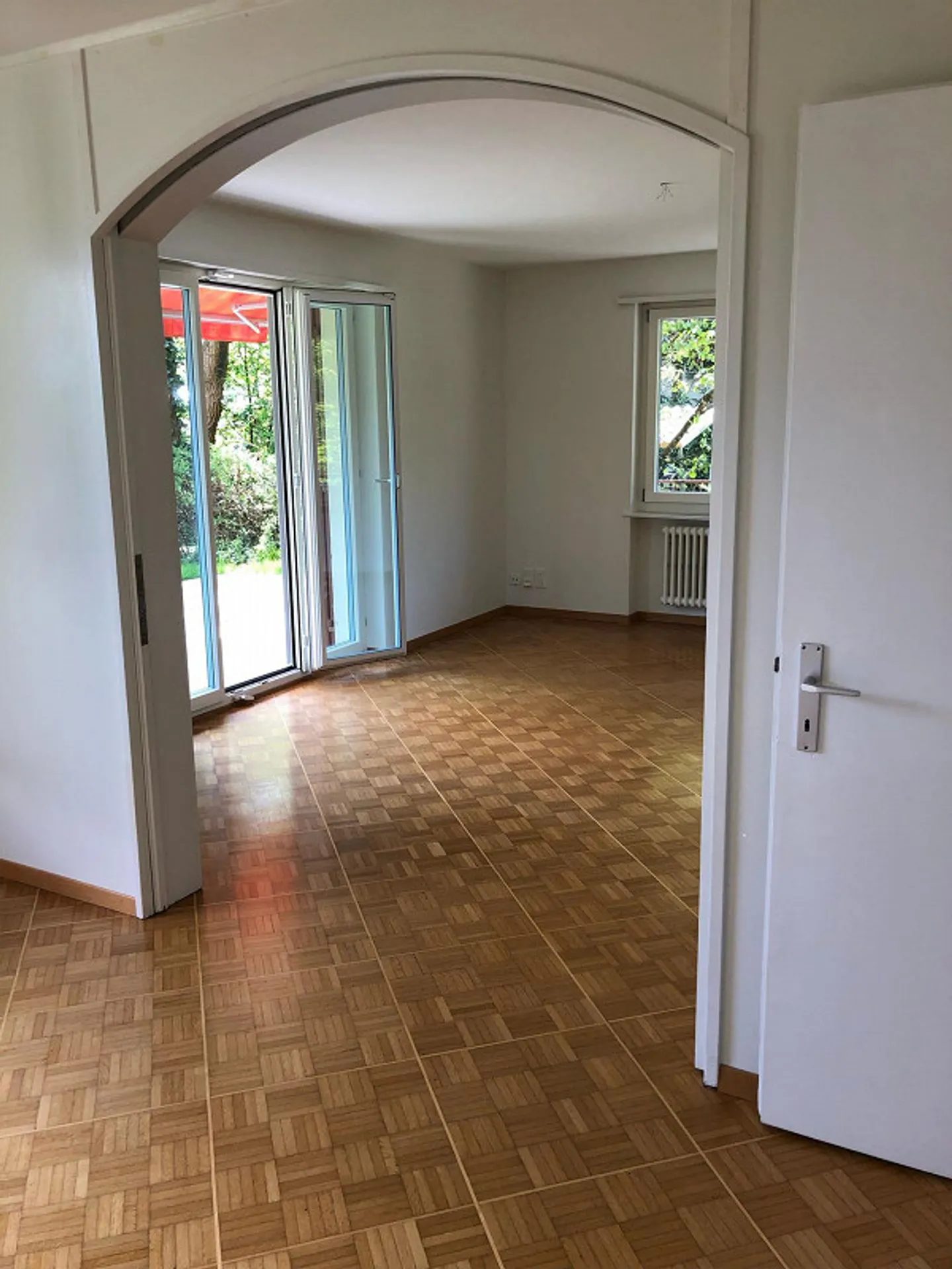 Appartement de jardin 5,5 pièces avec vue sur les Alpes - Photo 8 sur 26